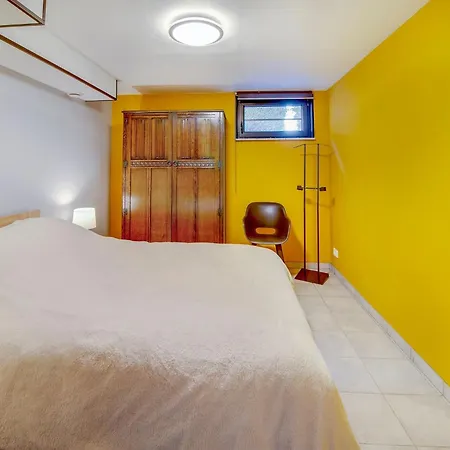 Sophisticated In Near Forest Feriehus