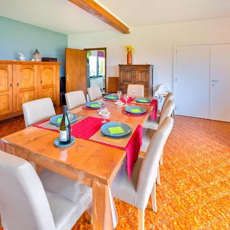 Sophisticated In Near Forest Feriehus