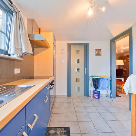 Semesterbostad Sophisticated In Near Forest