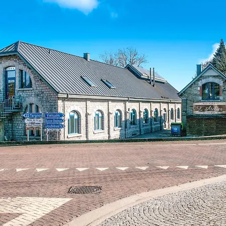 Feriehus Sophisticated In Near Forest *