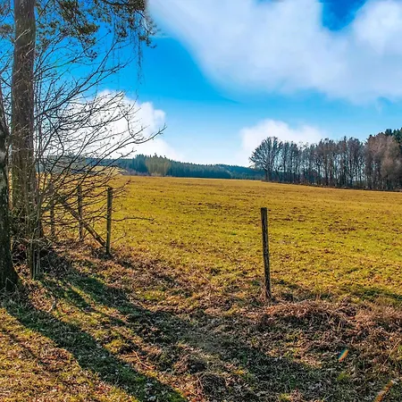 Semesterbostad Sophisticated In Near Forest Lierneux